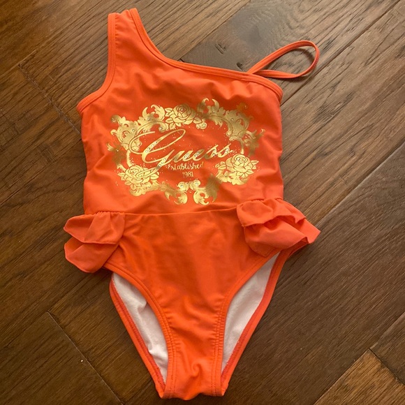 Guess Girls size 5-6 bathing suit - Picture 1 of 4